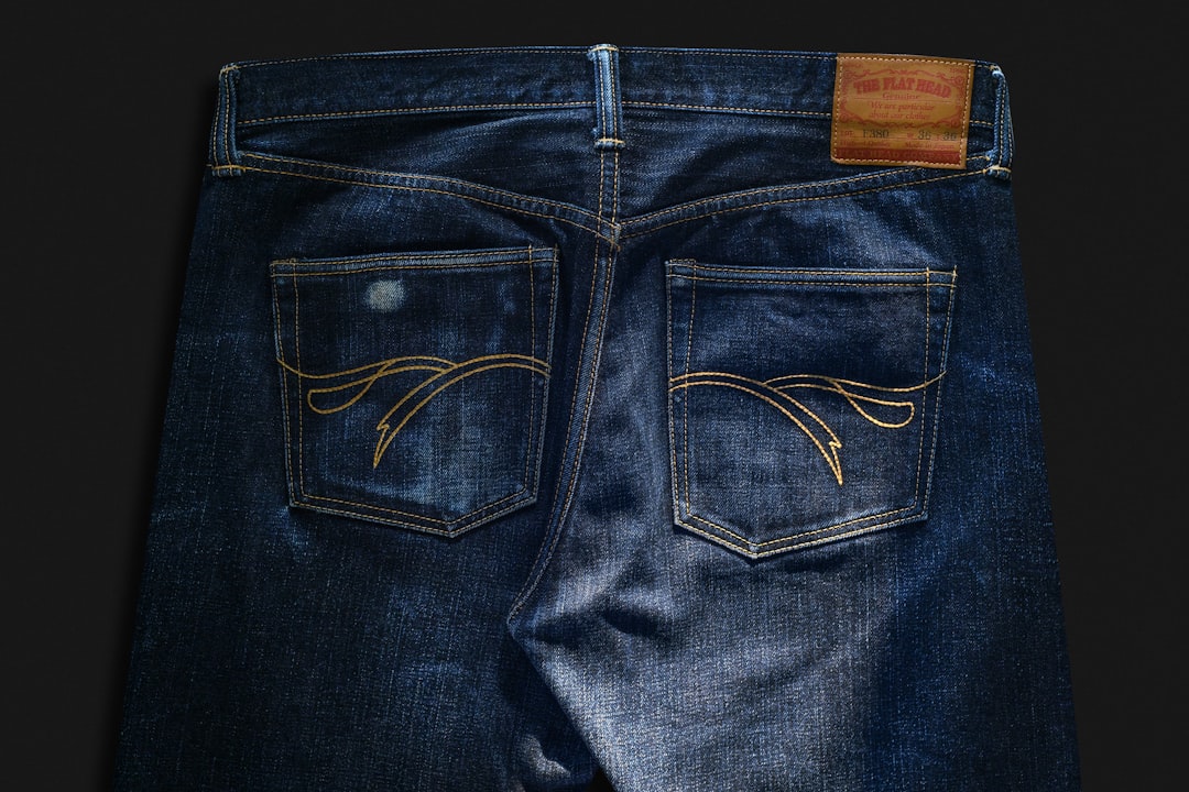 Photo bootcut jeans