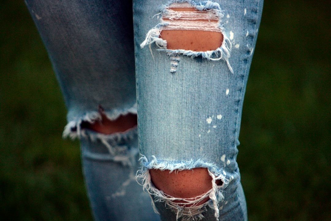 Photo ripped jeans